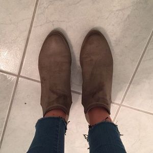 Ankle boots